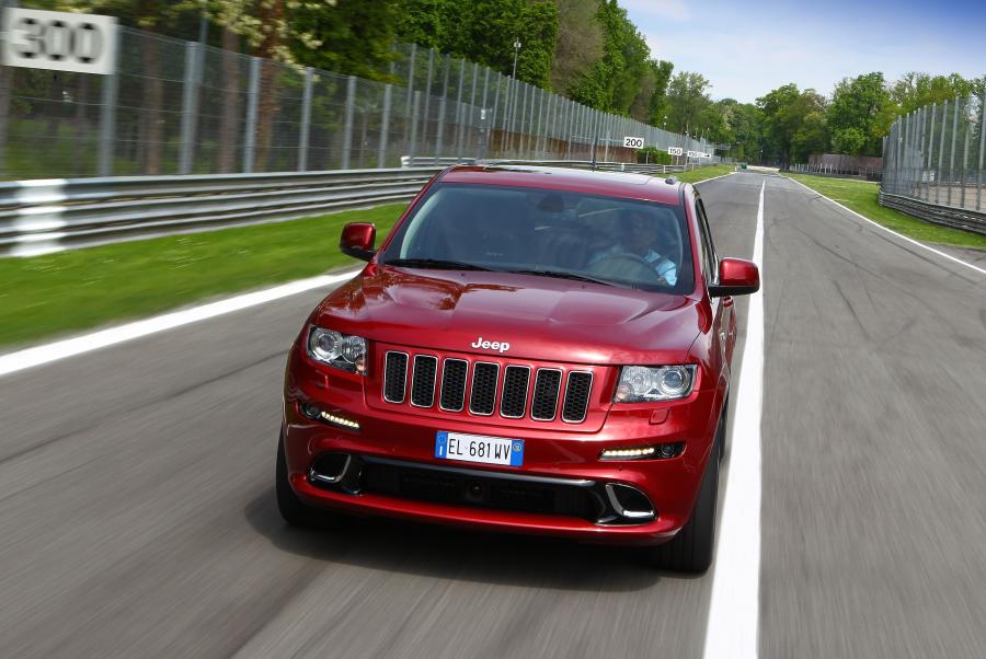  Jeep Grand Cherokee SRT8 2012 года  (фото 94 из 186)